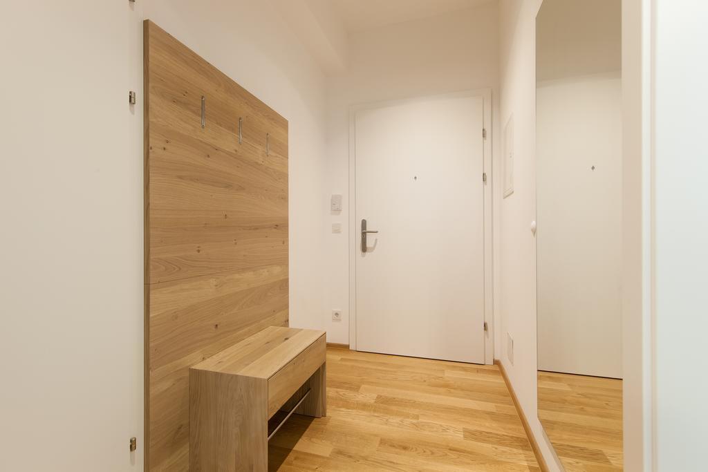 Nadland Wehlistrasse Wien